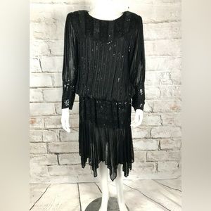 Vintage 80s Black Sequin Beaded Dress. Art Deco / 1920s / Flapper (Size M/L)
